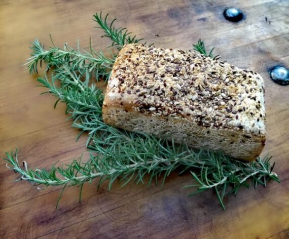 PAN ARTESANAL SARRACENO Y HARINA ARROZ, PSYLLIUM, S. NEGRA Y SAL  -SIN GLUTEN - MASA MADRE 800 GR.