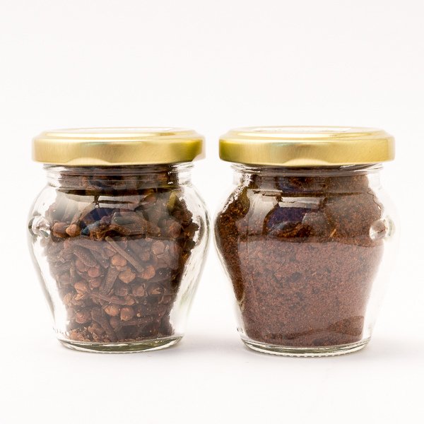 CLAVO en grano  - tarrito de cristal 100 ml -